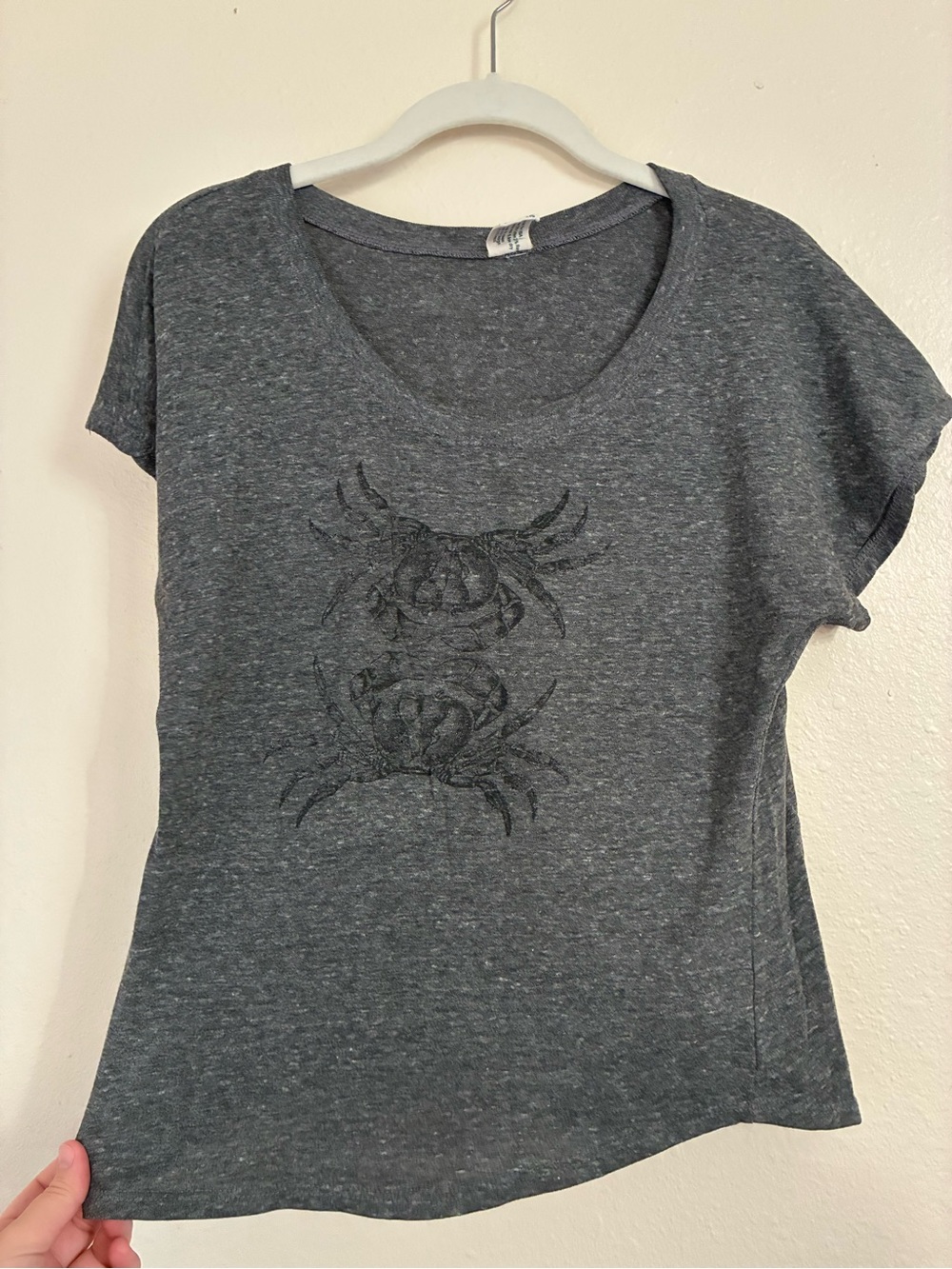 Women's Heather Charcoal Short Sleeve Graphic Scoop Tee
